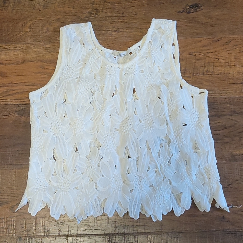 White Flower Top